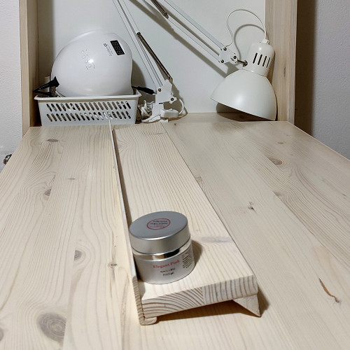 Sklápějící stul pro malé prostory. Masiv borovice. 